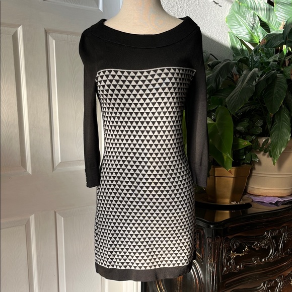 White House Black Market Knit Dress - Picture 1 of 7